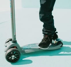 Micro Step Maxi Micro Step Deluxe PRO Grijs Aqua 17 Micro Step Maxi Micro Step Deluxe PRO Grijs Aqua -Speelgoed Kortingswinkel image 394