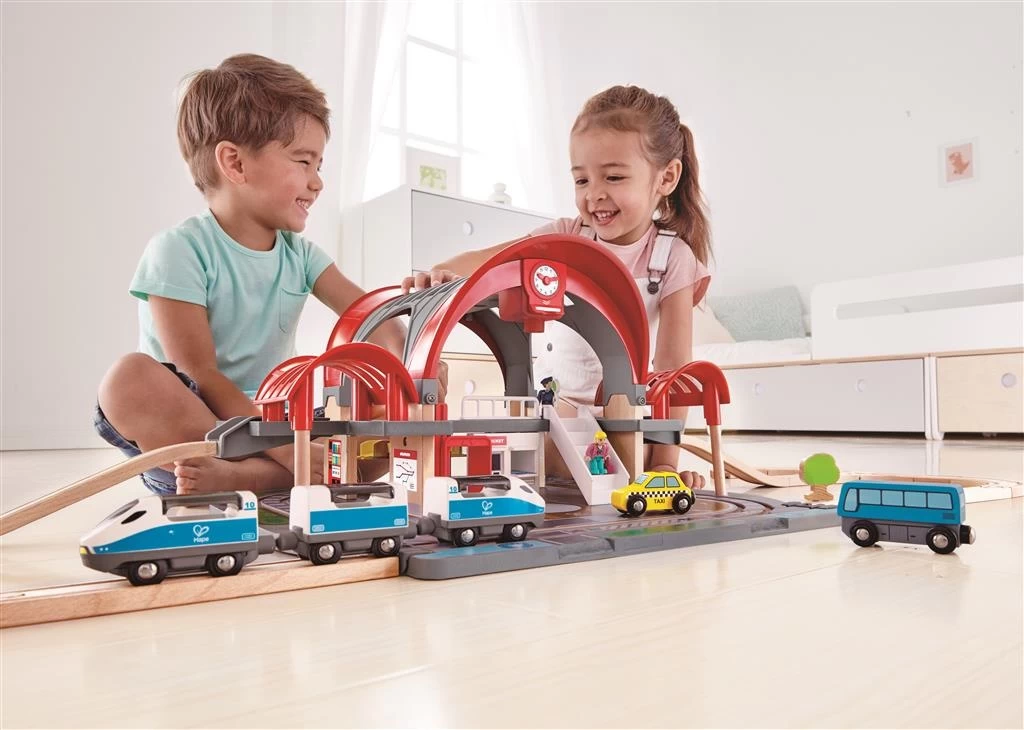 Hape Treinstation Grand City Station 4 Hape Treinstation Grand City Station - Afbeelding 2