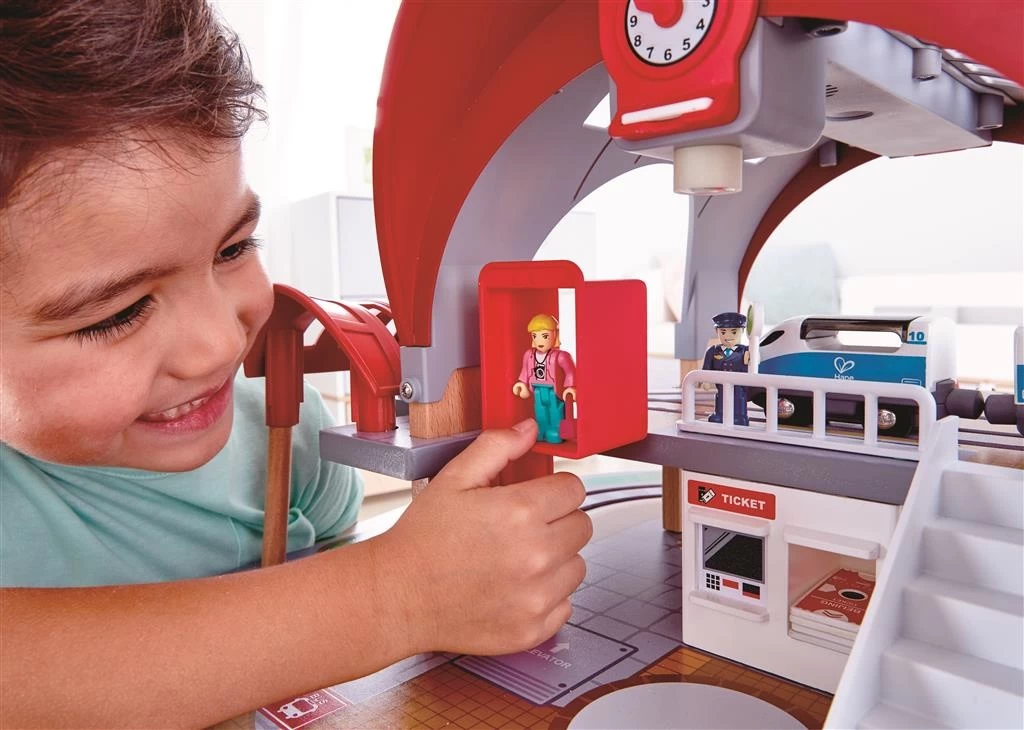 Hape Treinstation Grand City Station 10 Hape Treinstation Grand City Station - Afbeelding 8